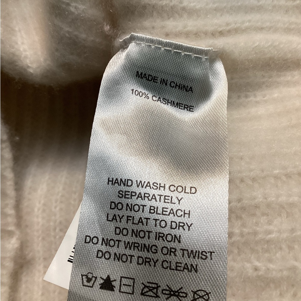 Mongolian Cashmere Crewneck Sweater - Picture 6 of 6